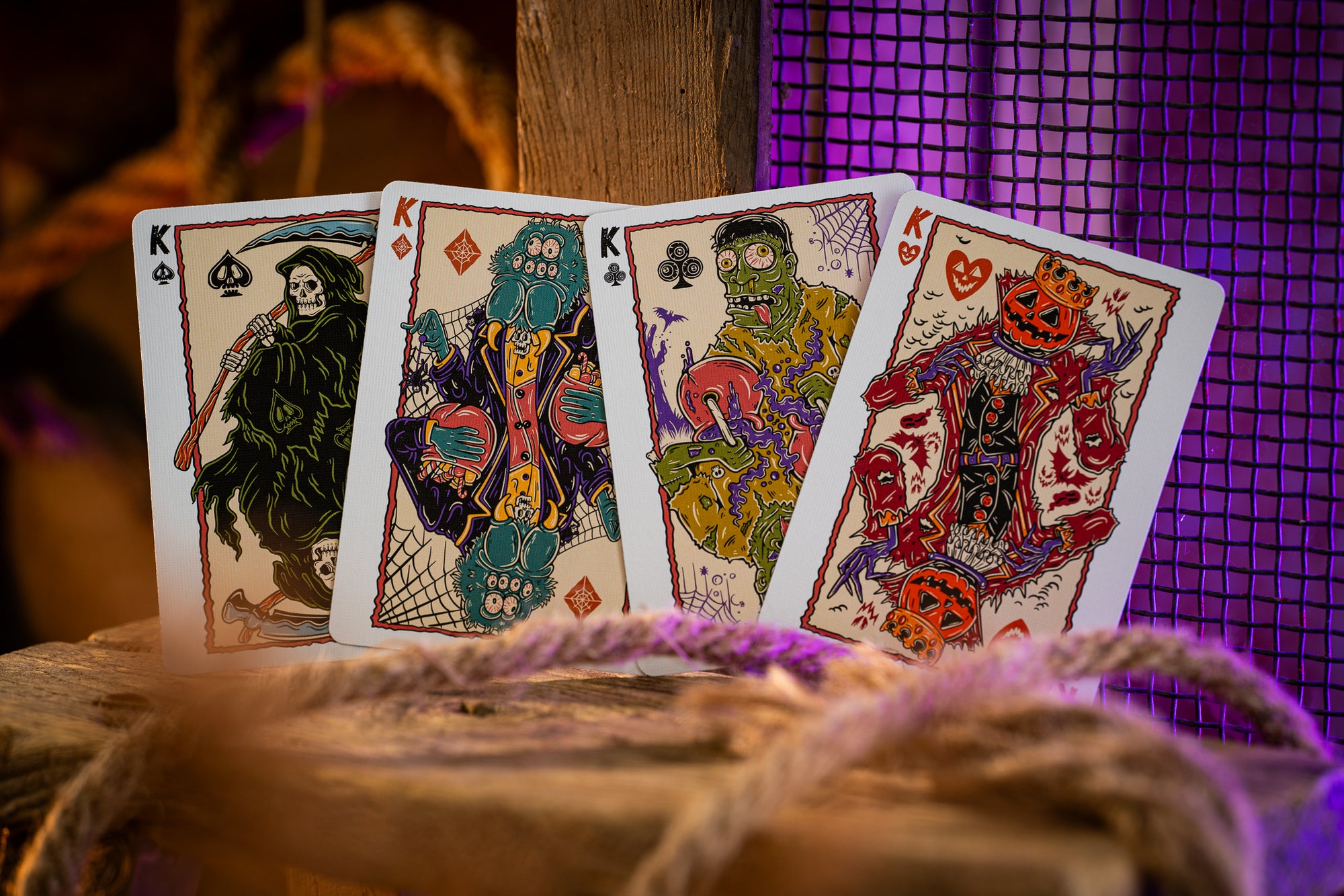 Good Pals Halloween Tales Gilded Green Edition of 75 - Halloween Playing Cards