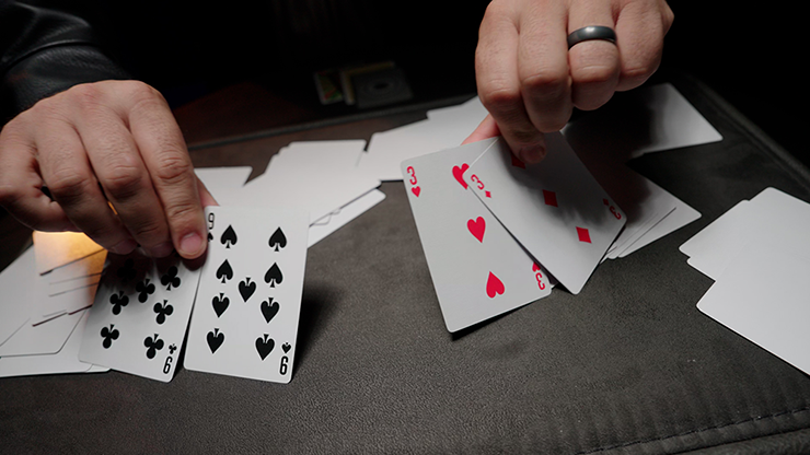 Ghost Deck by Murphys Magic - Magic Trick