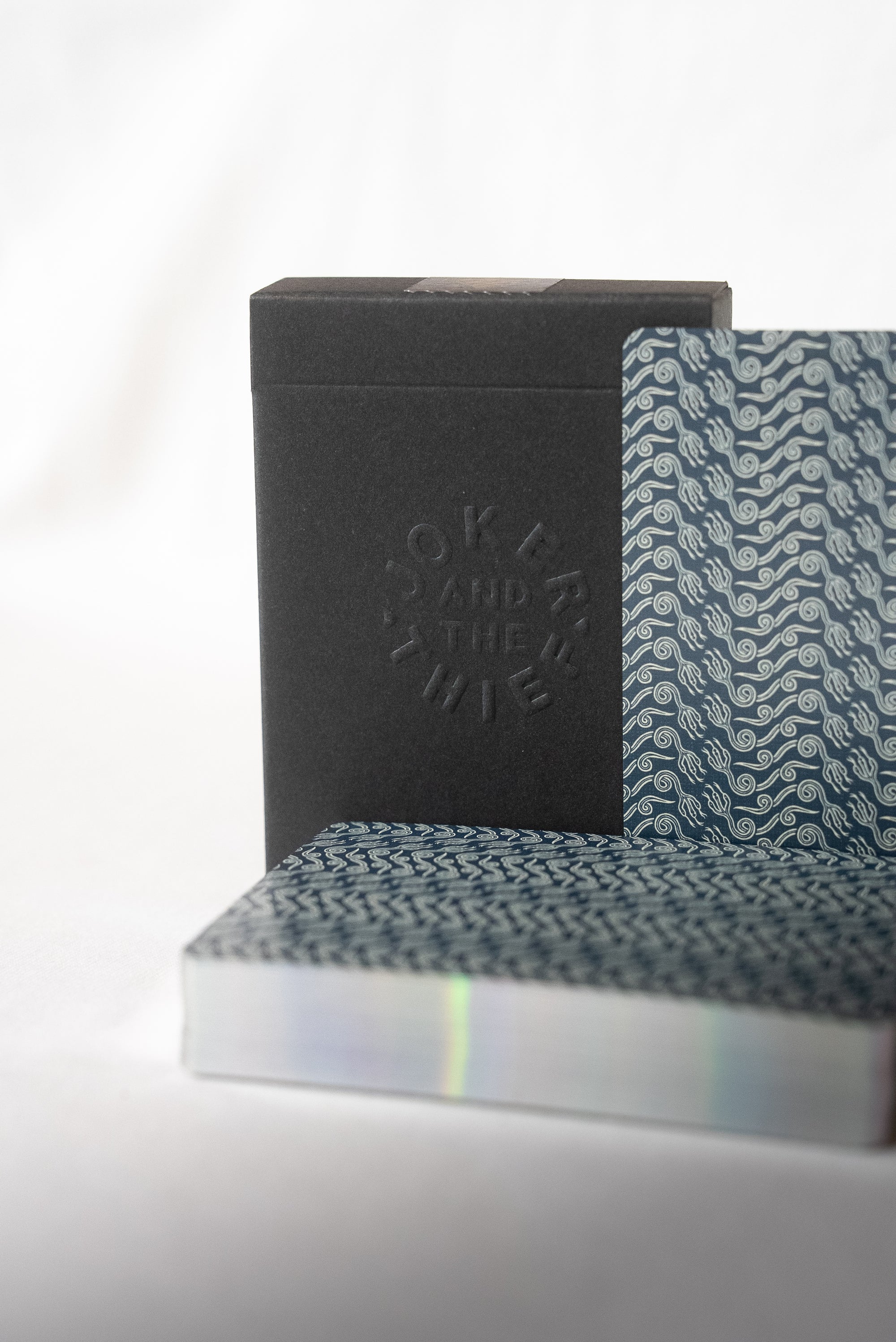 GILDED No Borders Series 2 Playing Cards - Joker &amp; The Thief